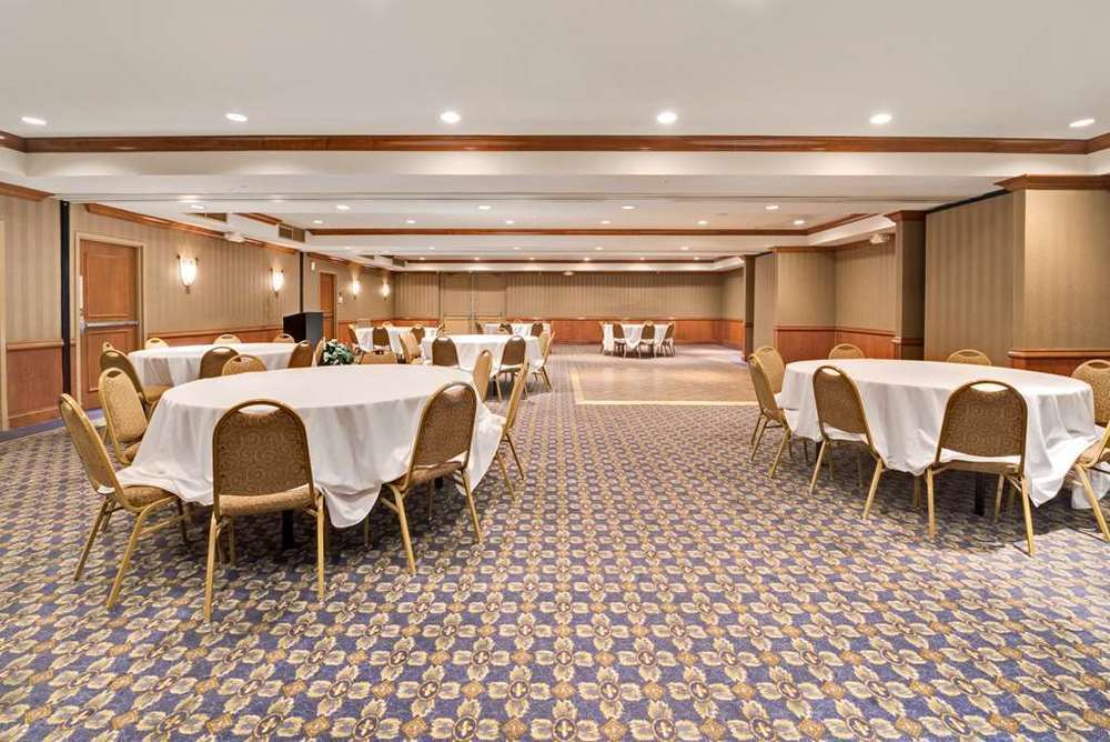 Clarion Hotel Park Central Dallas Servizi foto